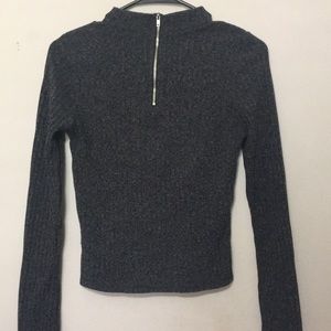 Long sleeved turtle neck